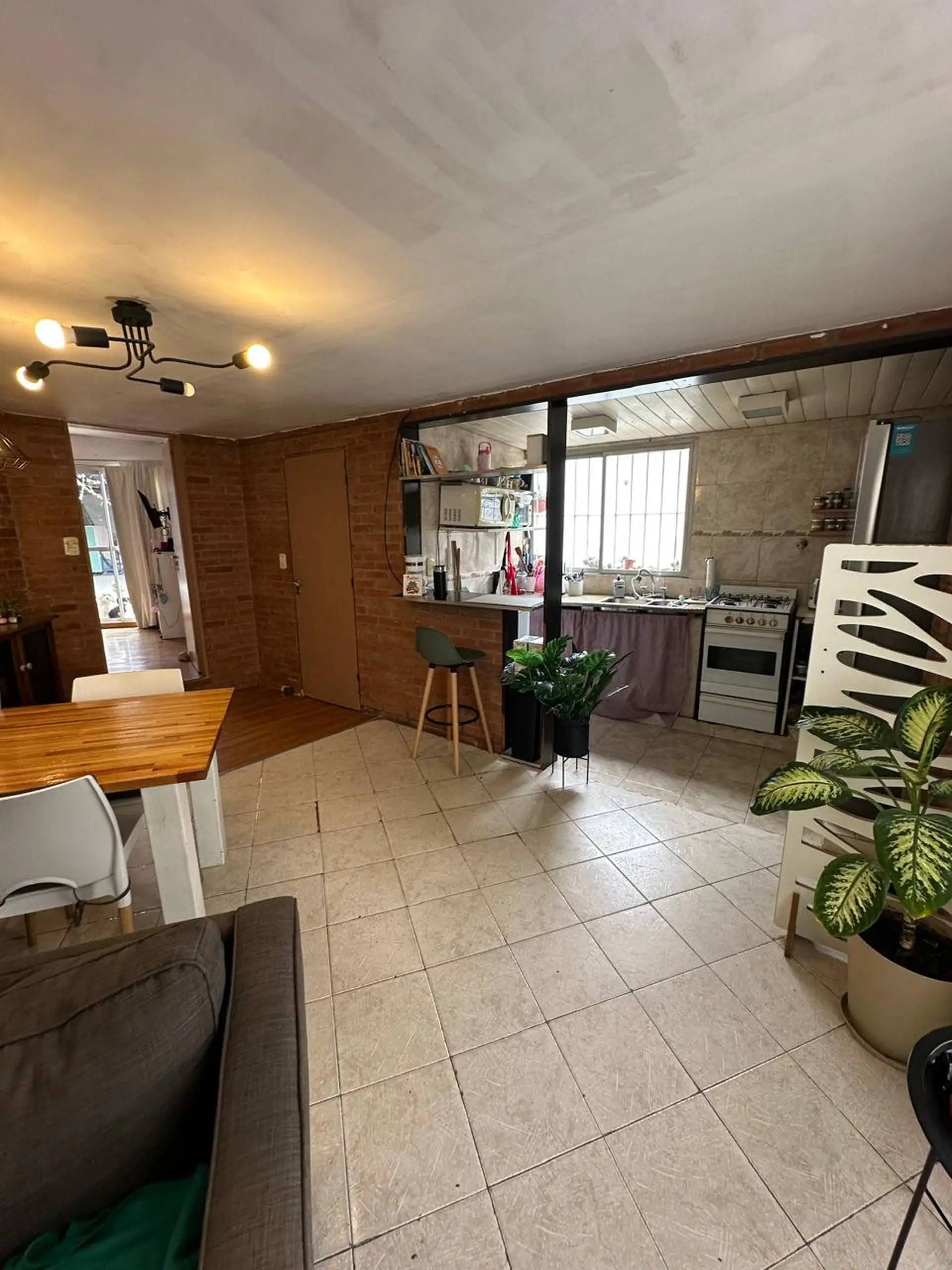 Diagonal Salta 1133,  Casa/Lote con Potencial Residencial .