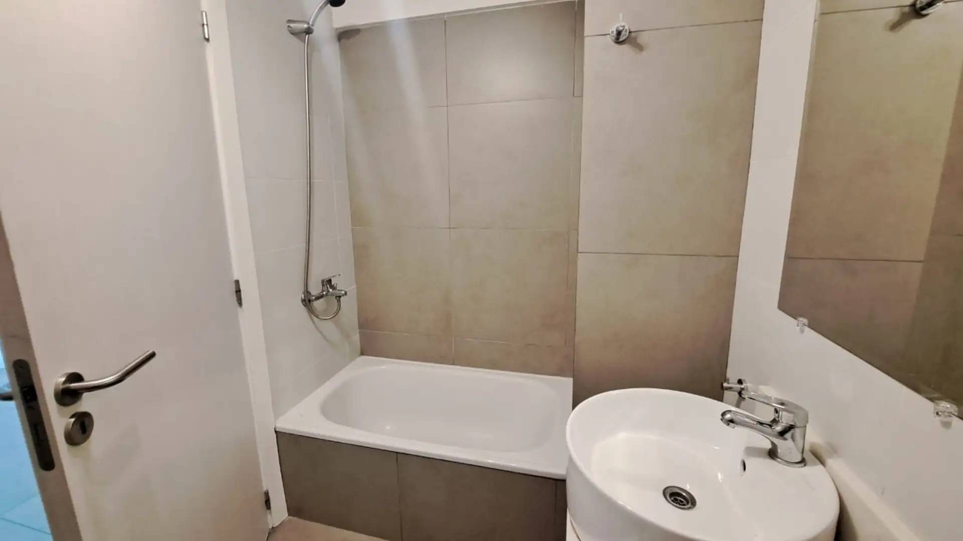 Nahuel Huapi 5862 4ºC, Moderno 2 AMB en excelente estado - VENTA