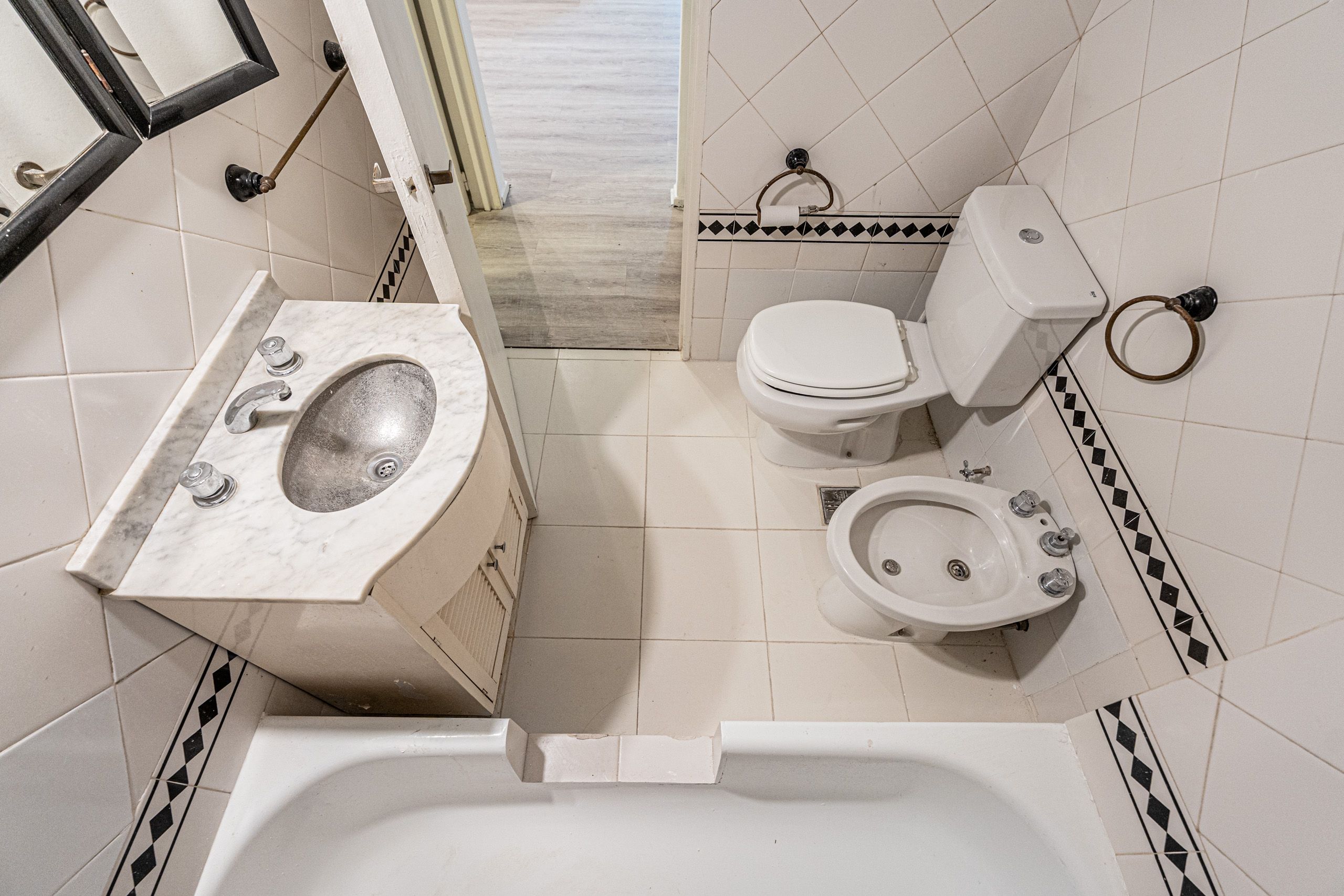 2 ambientes con Patio en Núñez | Venta