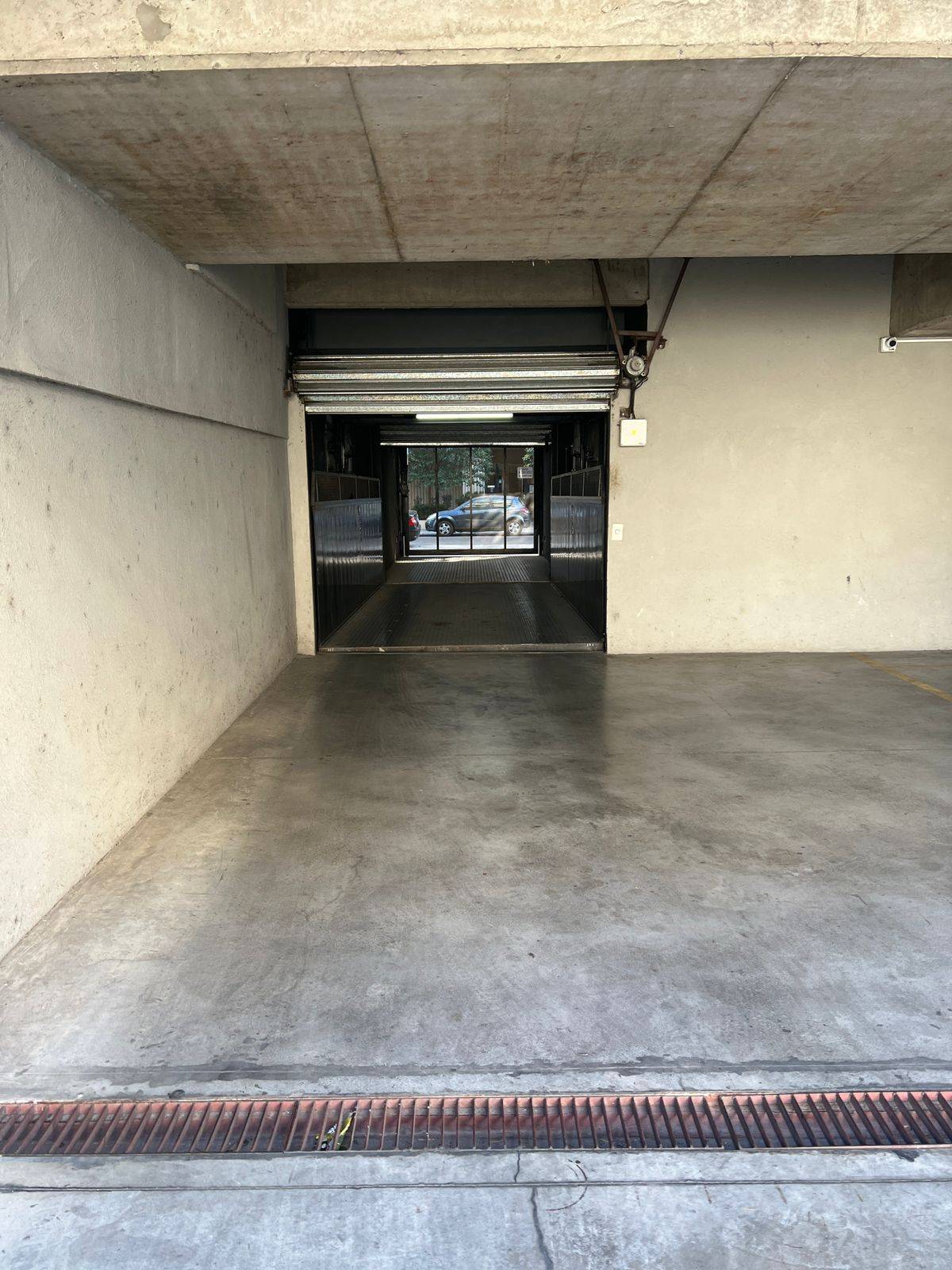 Imagen 3 de Inversión Inteligente: Cochera en Venta en Villa Urquiza, Zona Estratégica