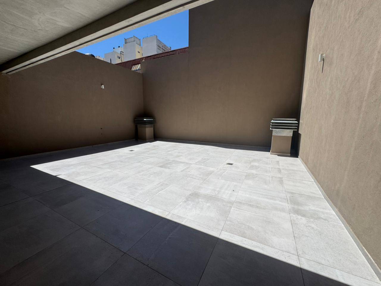 Echeverria 4962, PB, Oportunidad Única! Departamento Con Patio Amplio.