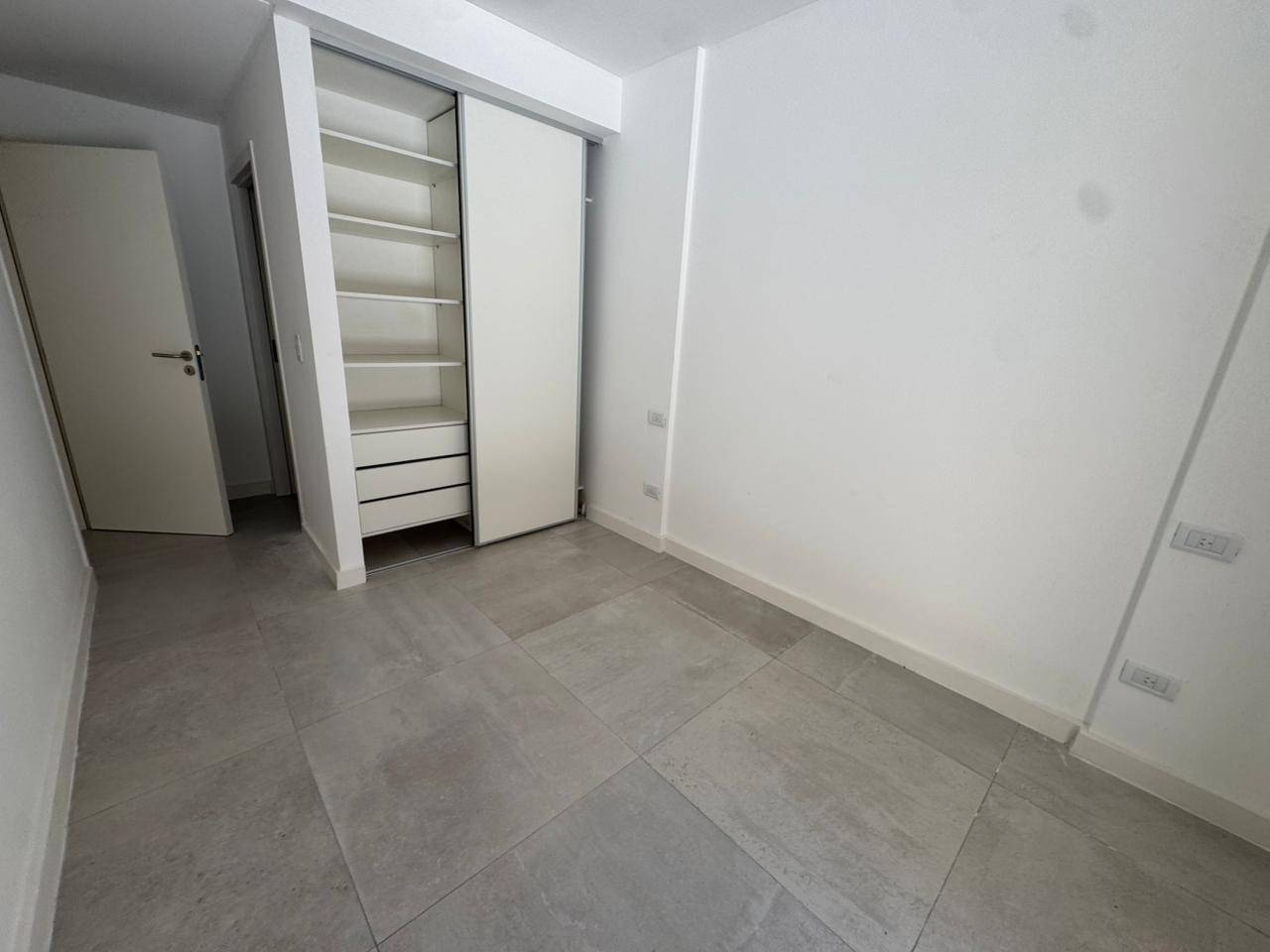 Echeverria 4962, PB, Oportunidad Única! Departamento Con Patio Amplio.