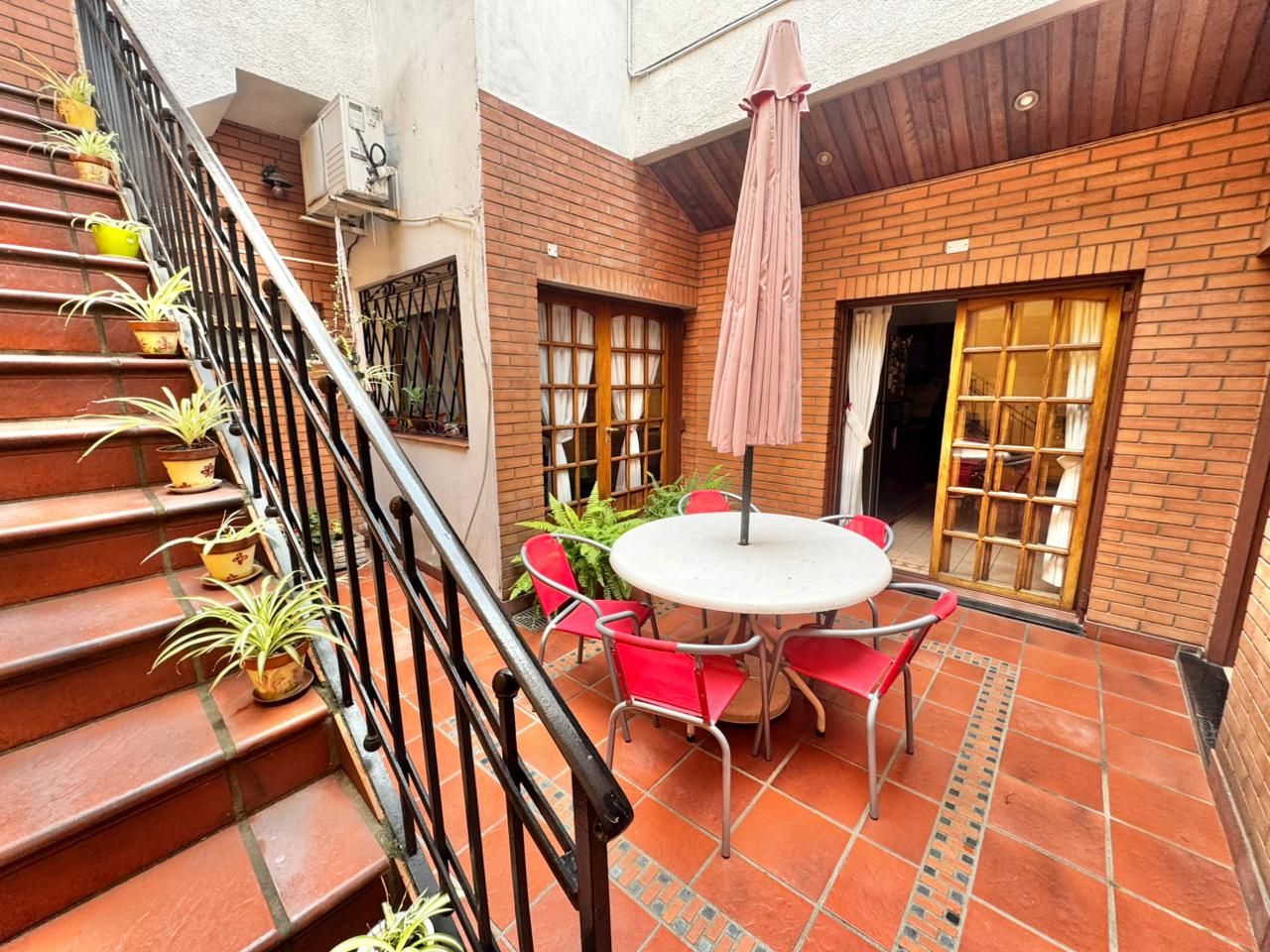 Joya Residencial casa de 4 amb con terraza y patio en Villa Devoto
