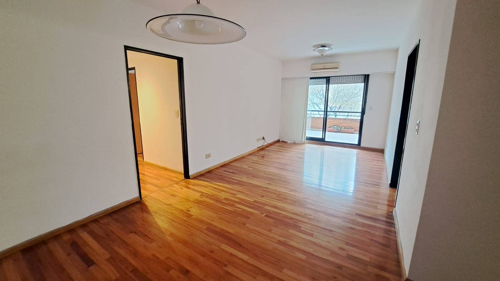 Miller 2400 - 3 ambientes con balcón terraza en Villa Urquiza
