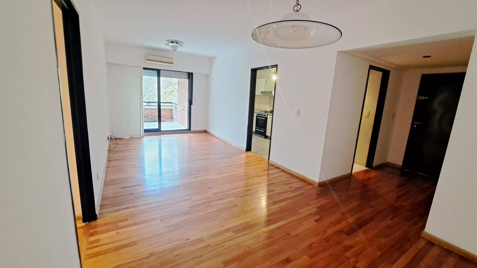Miller 2400 - 3 ambientes con balcón terraza en Villa Urquiza