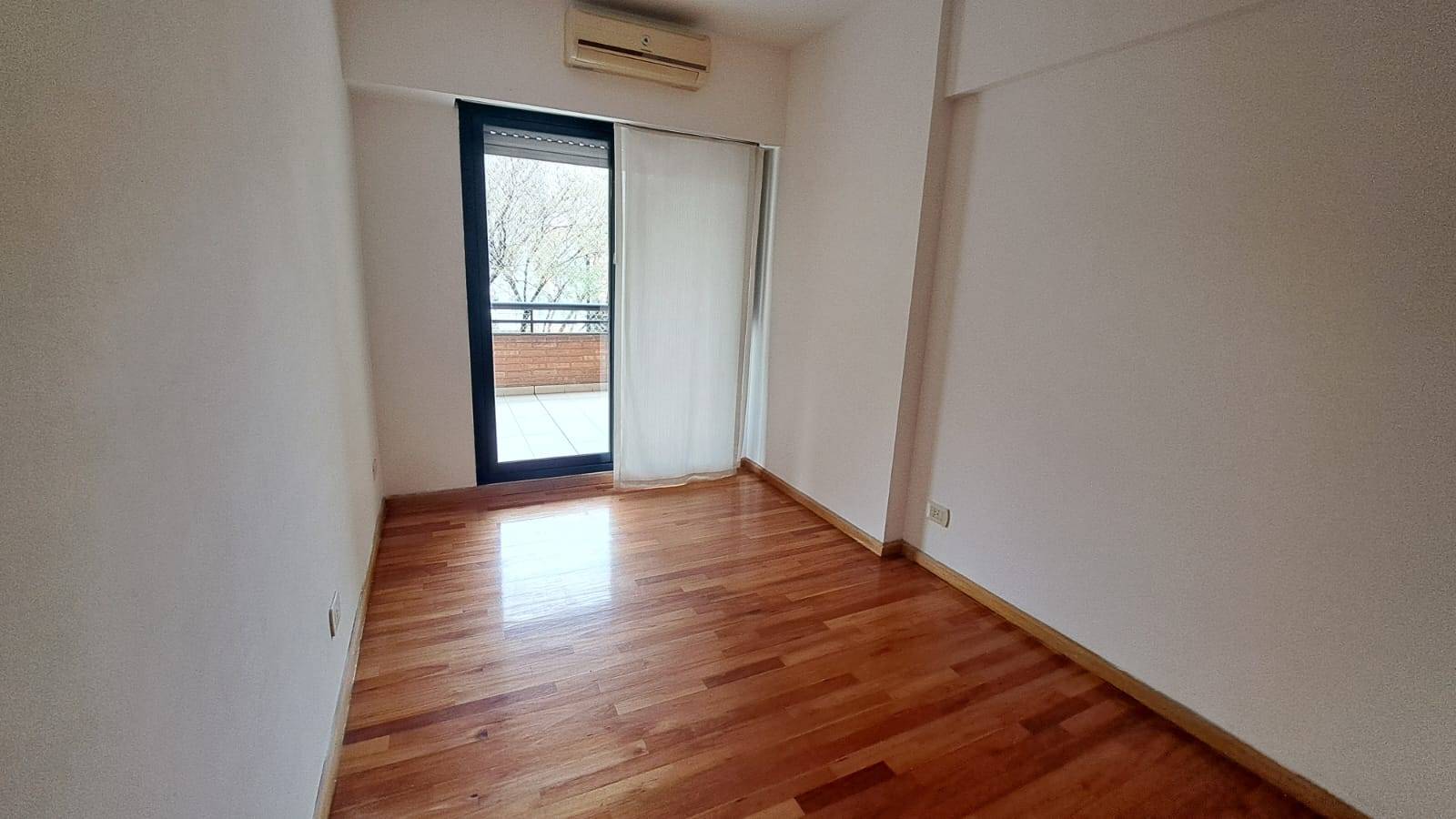 Miller 2400 - 3 ambientes con balcón terraza en Villa Urquiza