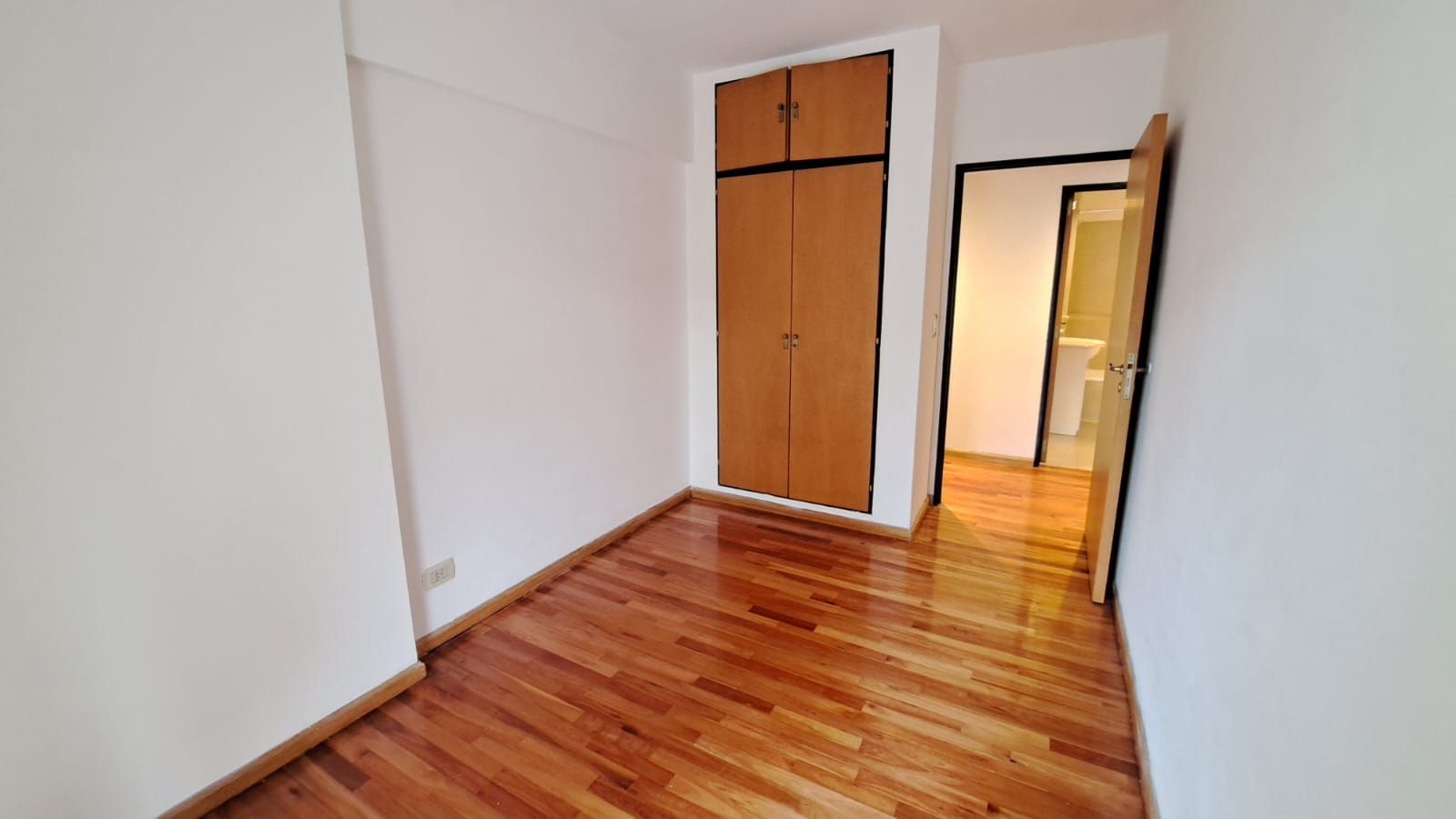 Miller 2400 - 3 ambientes con balcón terraza en Villa Urquiza