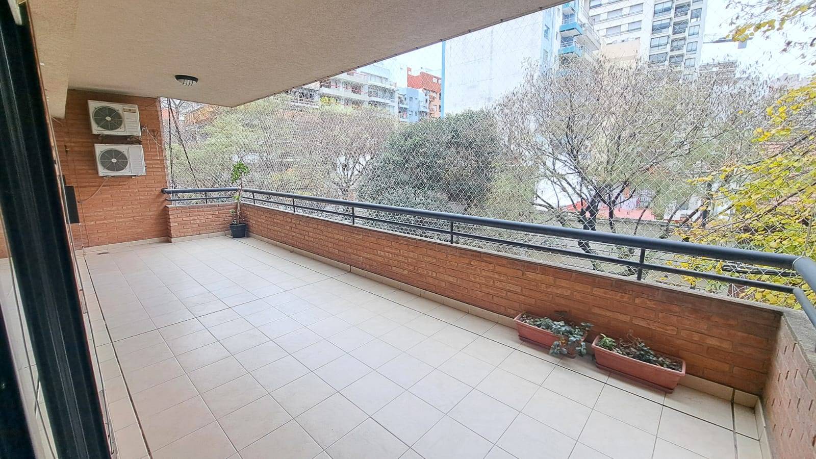 Miller 2400 - 3 ambientes con balcón terraza en Villa Urquiza