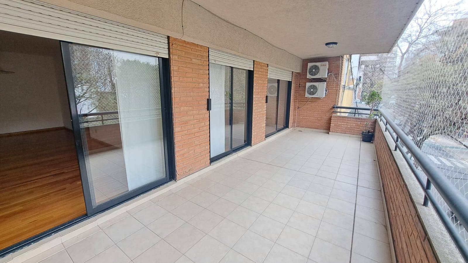 Miller 2400 - 3 ambientes con balcón terraza en Villa Urquiza