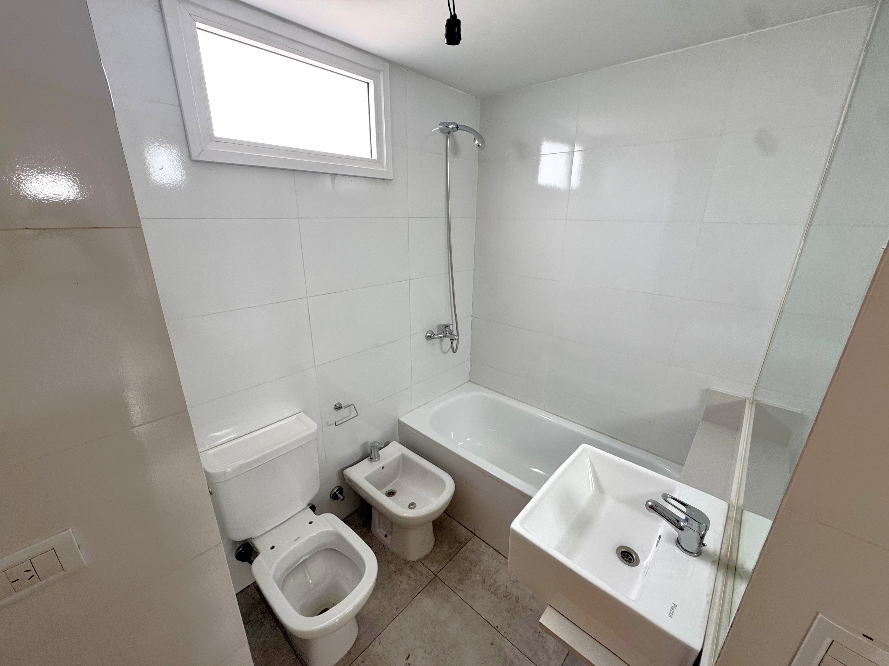 Tríplex 4 Ambientes de Categoría en Saavedra | Vistas Abiertas, Terraza y Detalles Premium