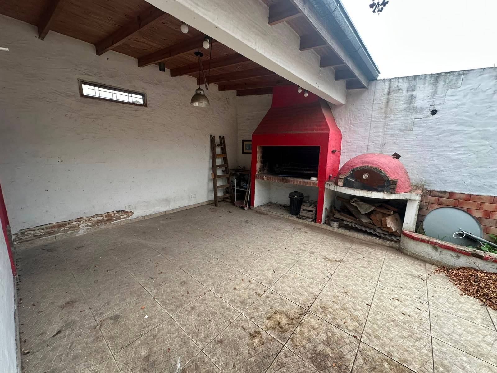 ¡Casa de Ensueño de 4 Ambientes con Pileta y Dependencia en Boulogne Sur Mer!