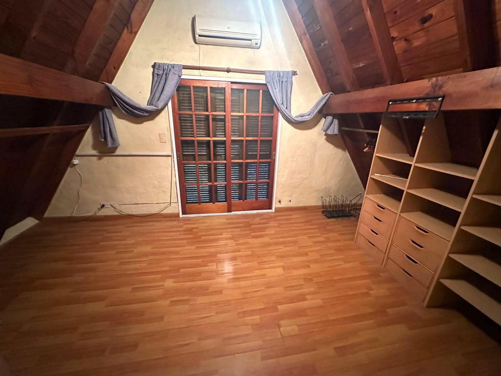 ¡Casa de Ensueño de 4 Ambientes con Pileta y Dependencia en Boulogne Sur Mer!