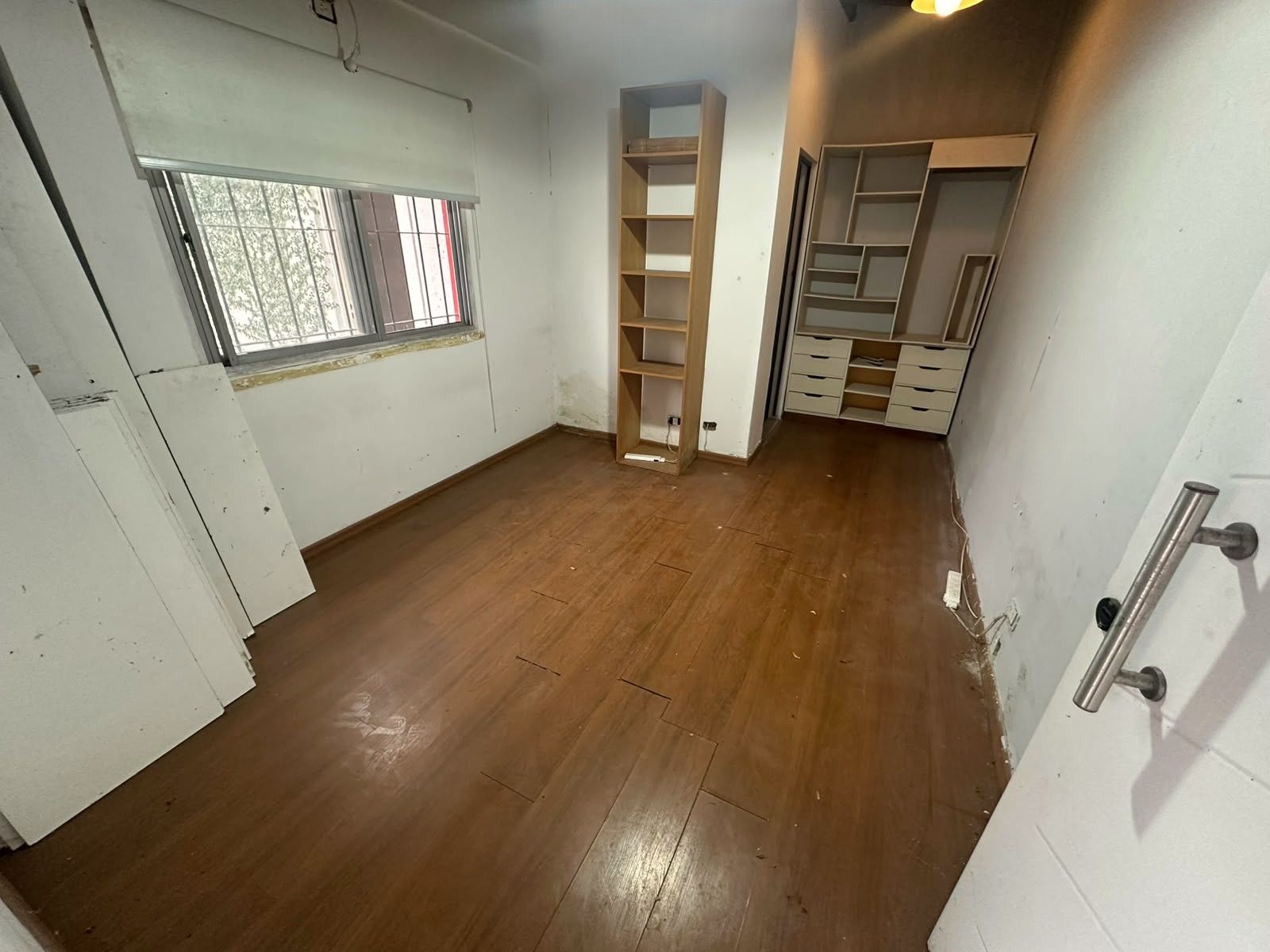 ¡Casa de Ensueño de 4 Ambientes con Pileta y Dependencia en Boulogne Sur Mer!