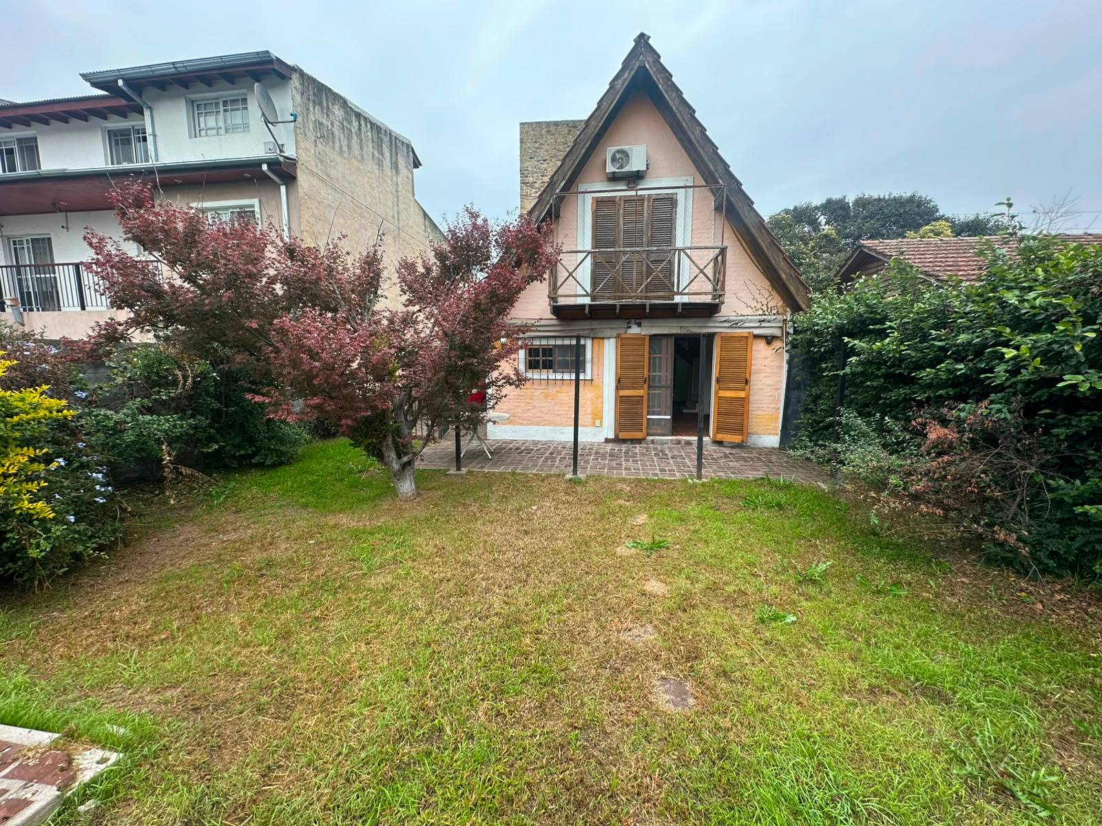 ¡Casa de Ensueño de 4 Ambientes con Pileta y Dependencia en Boulogne Sur Mer!