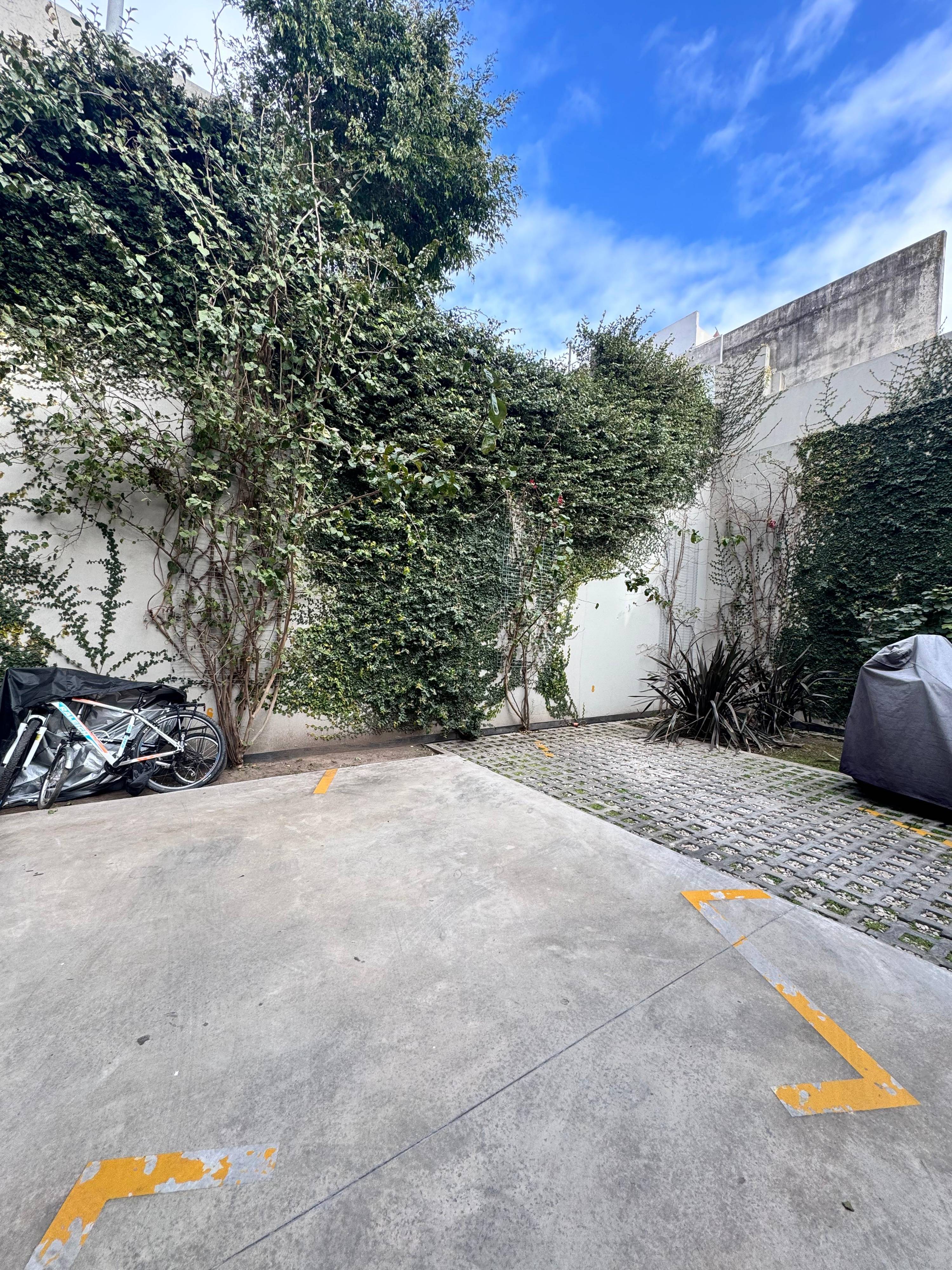 Tríplex 4 Ambientes de Categoría en Saavedra | Vistas Abiertas, Terraza y Detalles Premium