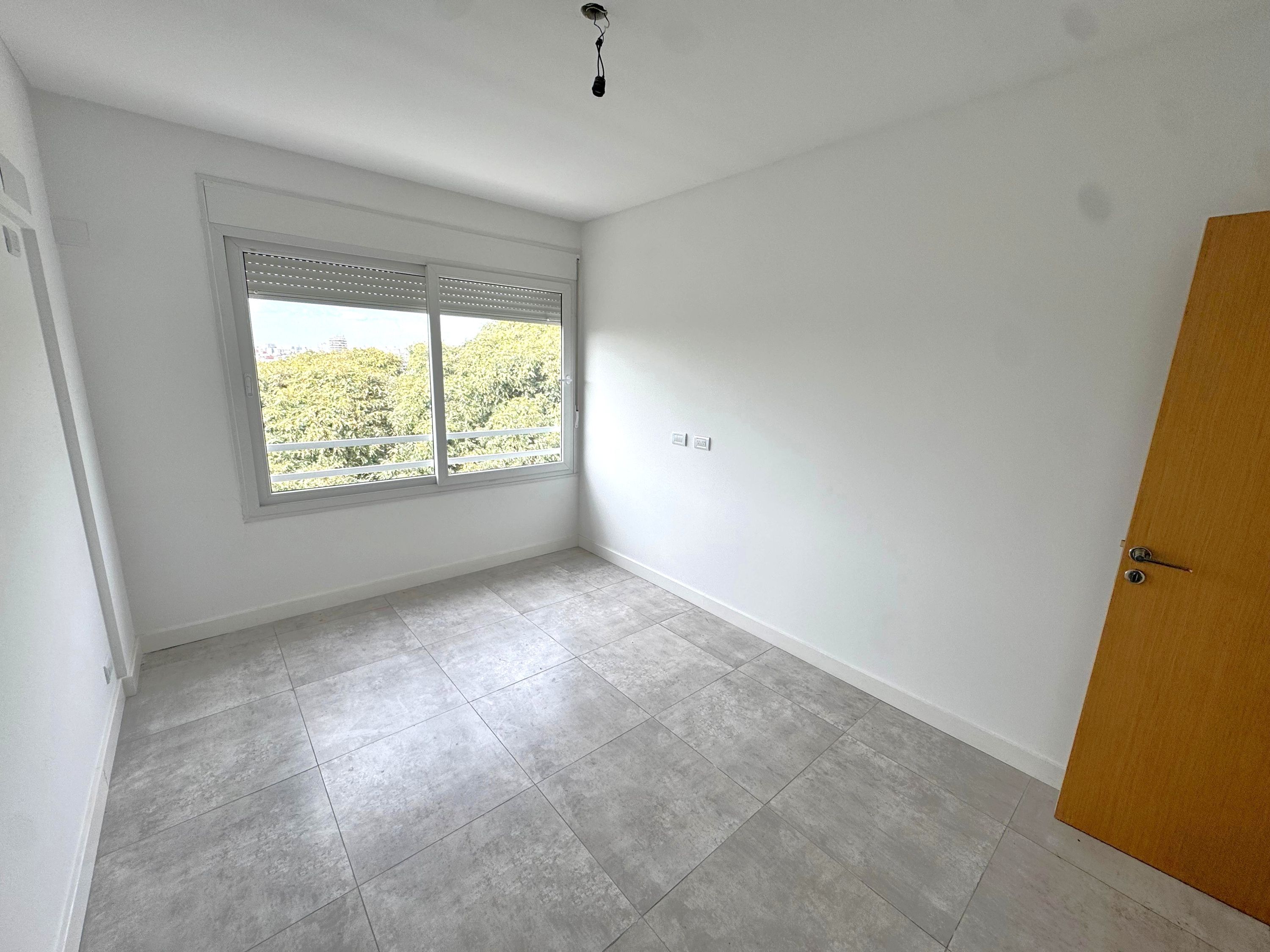 Tríplex 4 Ambientes de Categoría en Saavedra | Vistas Abiertas, Terraza y Detalles Premium