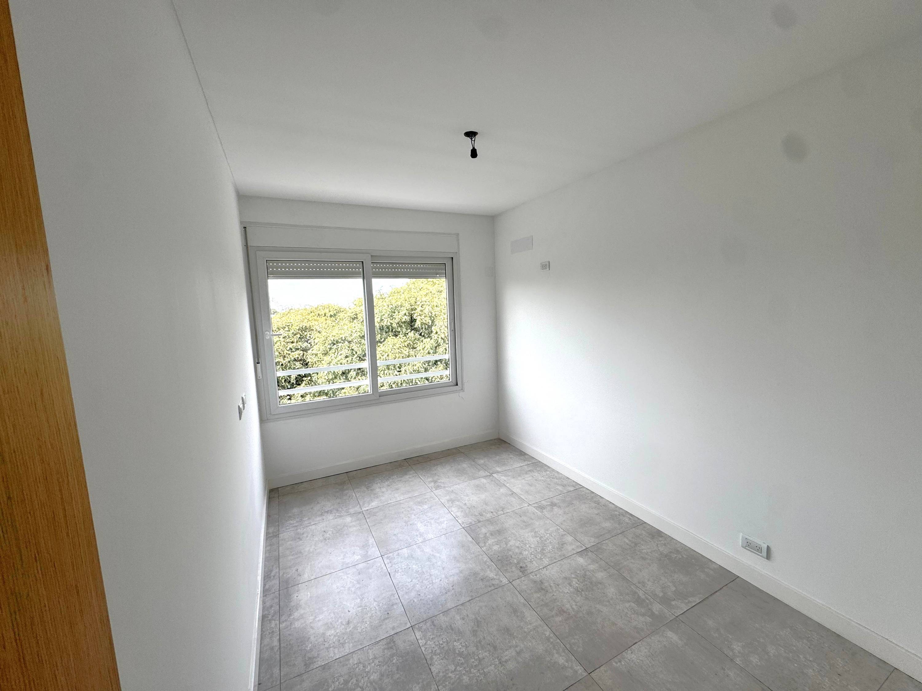 Tríplex 4 Ambientes de Categoría en Saavedra | Vistas Abiertas, Terraza y Detalles Premium