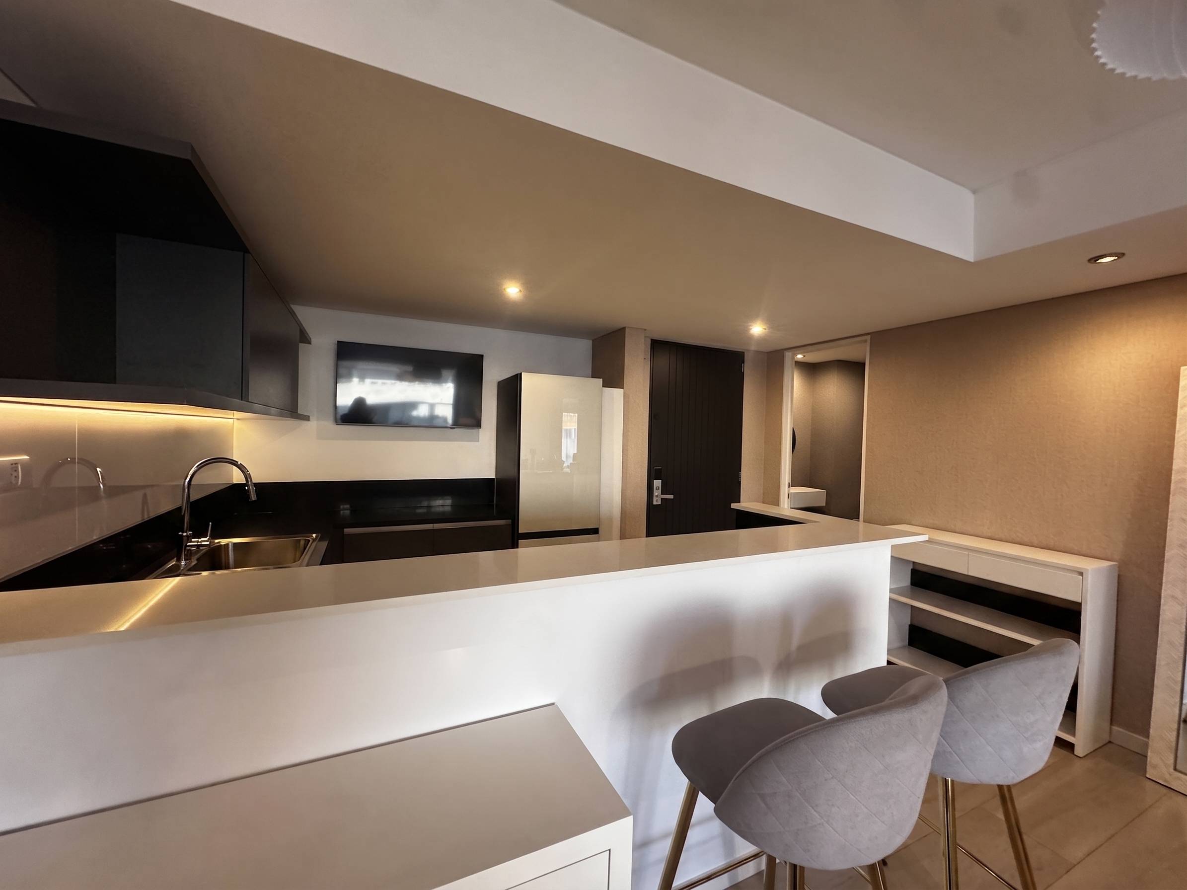 ¡Exclusivo Alquiler de 3 ambientes en Lumiere Puerto Madero!✨