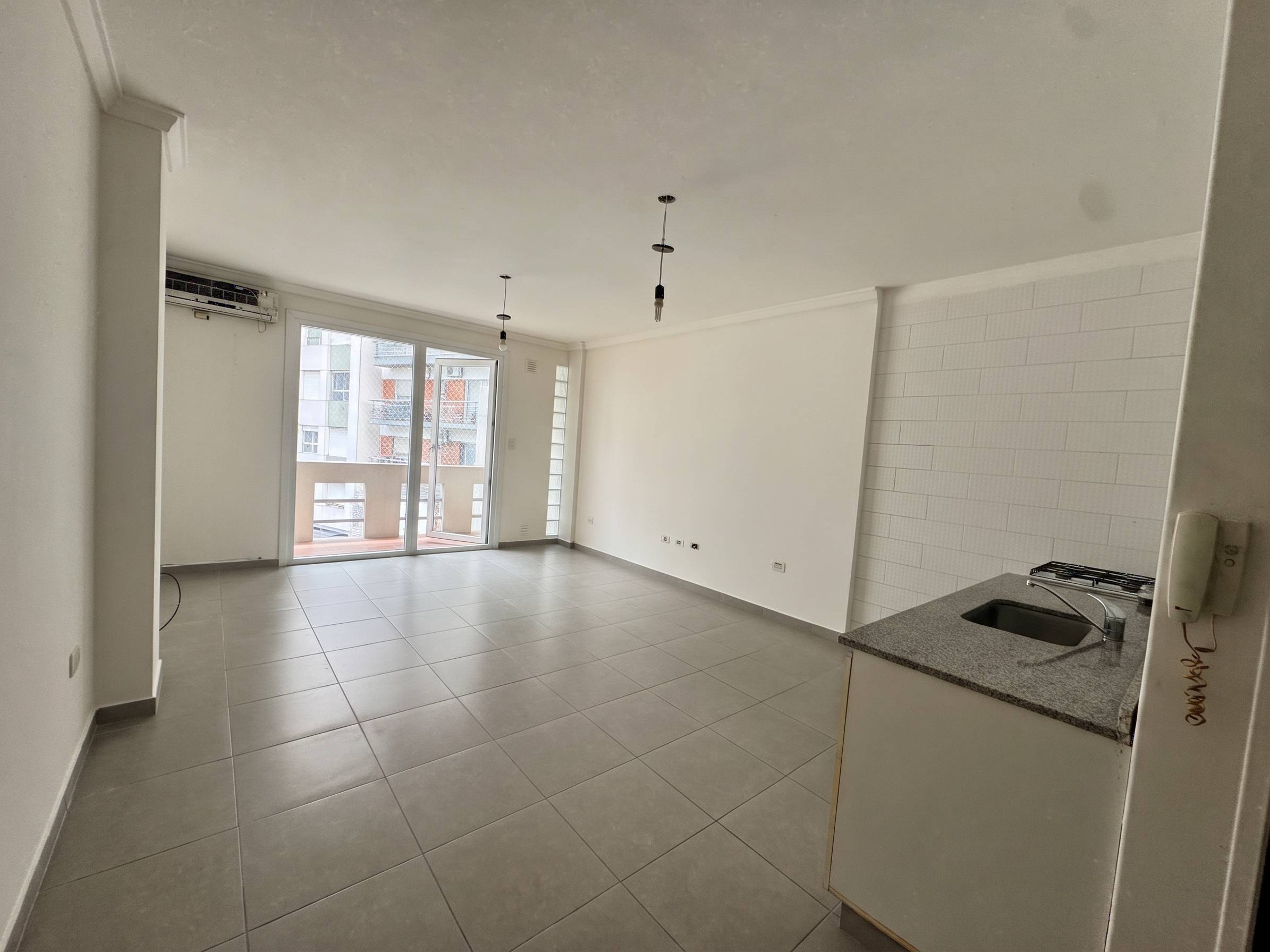 Monoambiente en Venta | Amplio y Luminoso