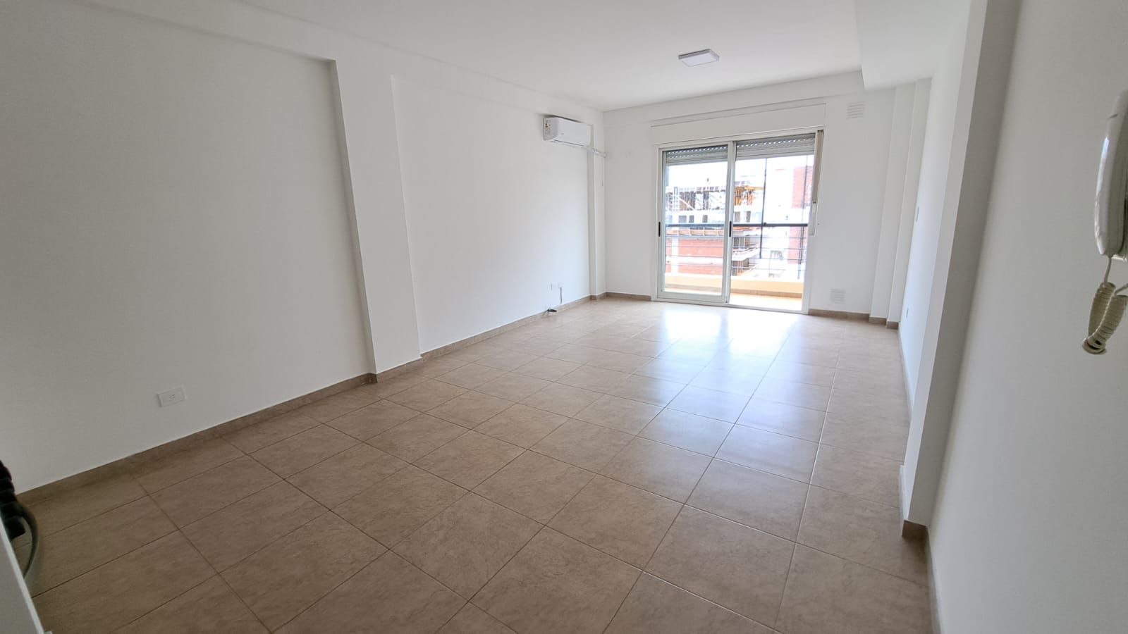 Luminoso Monoambiente con Balcón en Pleno Villa Urquiza