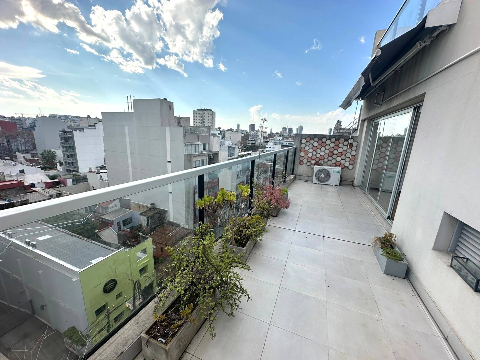 Maravilloso Dos Ambientes con Balcón Aterrazado en Palermo - Pesos