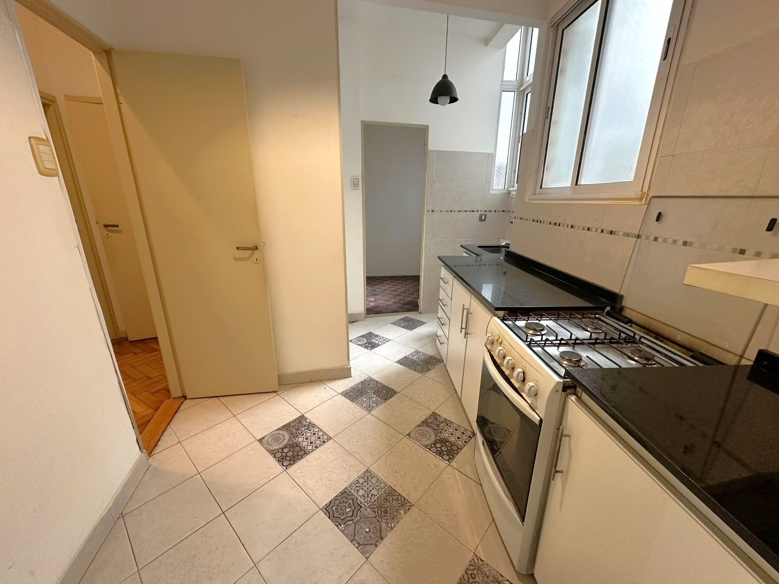 Semipiso de 3 Ambientes al Frente con Balcón